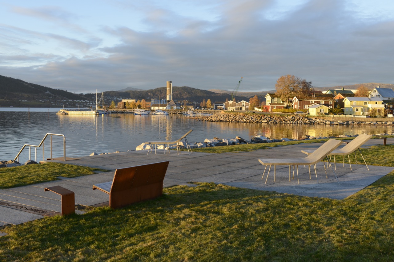 Evjen Granitt, Havnepromenaden Mo i Rana